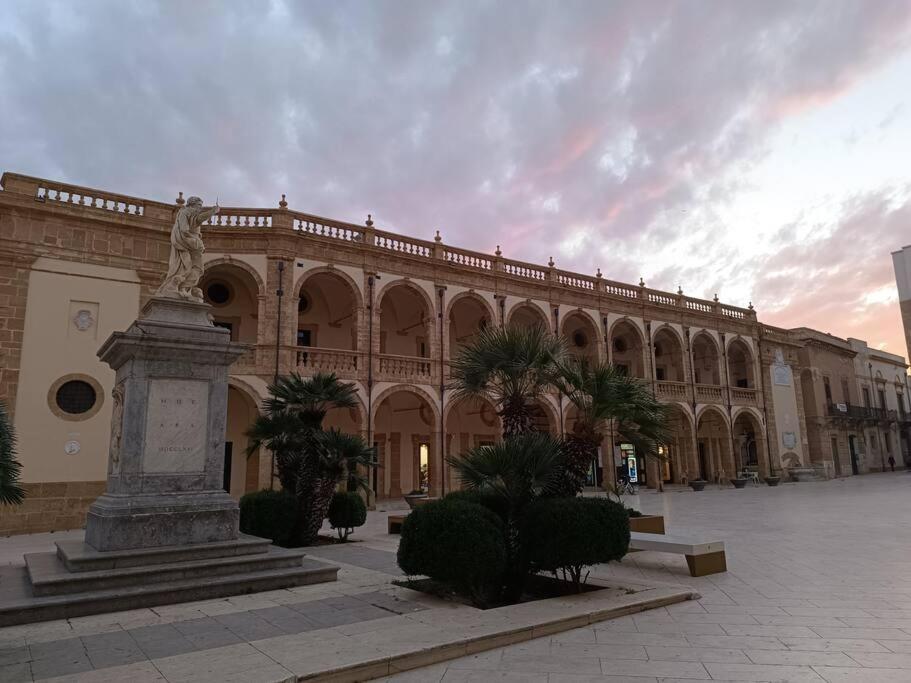 Dimora Nel Cuore Della Kasbah Mazara del Vallo Exterior photo